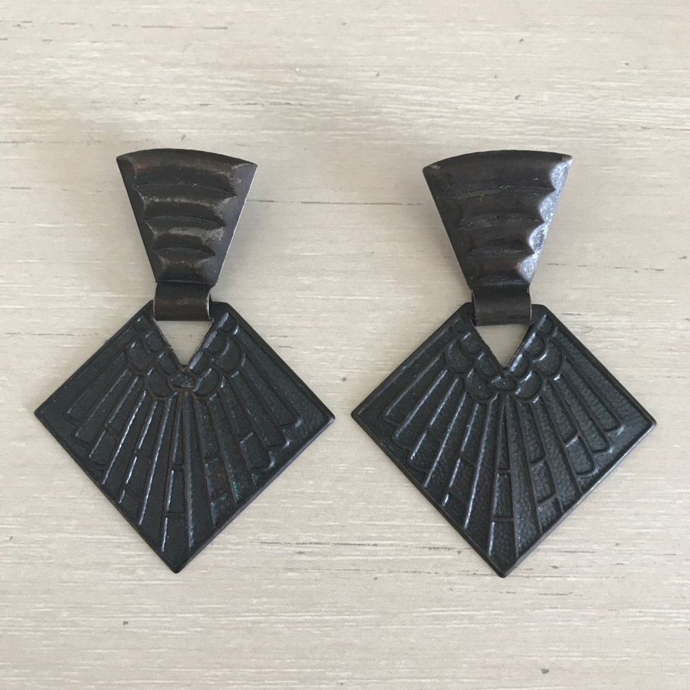 Vintage 80s Metal Doorknocker Earrings